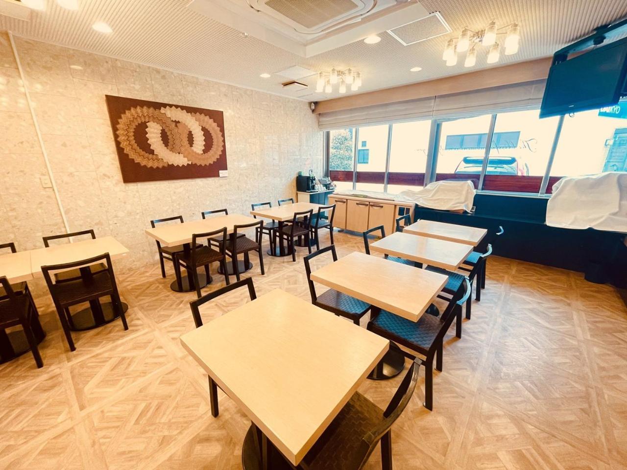 Apa Hotel Tokushima Ekimae Buitenkant foto