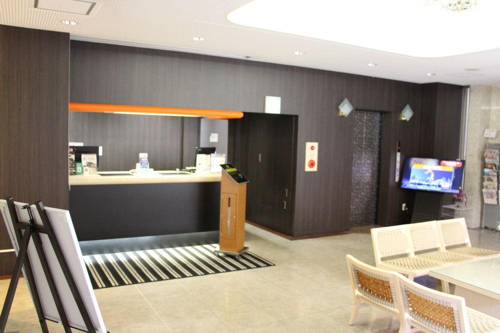 Apa Hotel Tokushima Ekimae Buitenkant foto