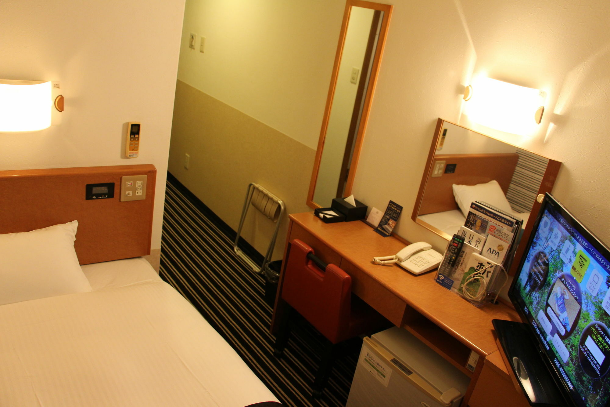 Apa Hotel Tokushima Ekimae Buitenkant foto