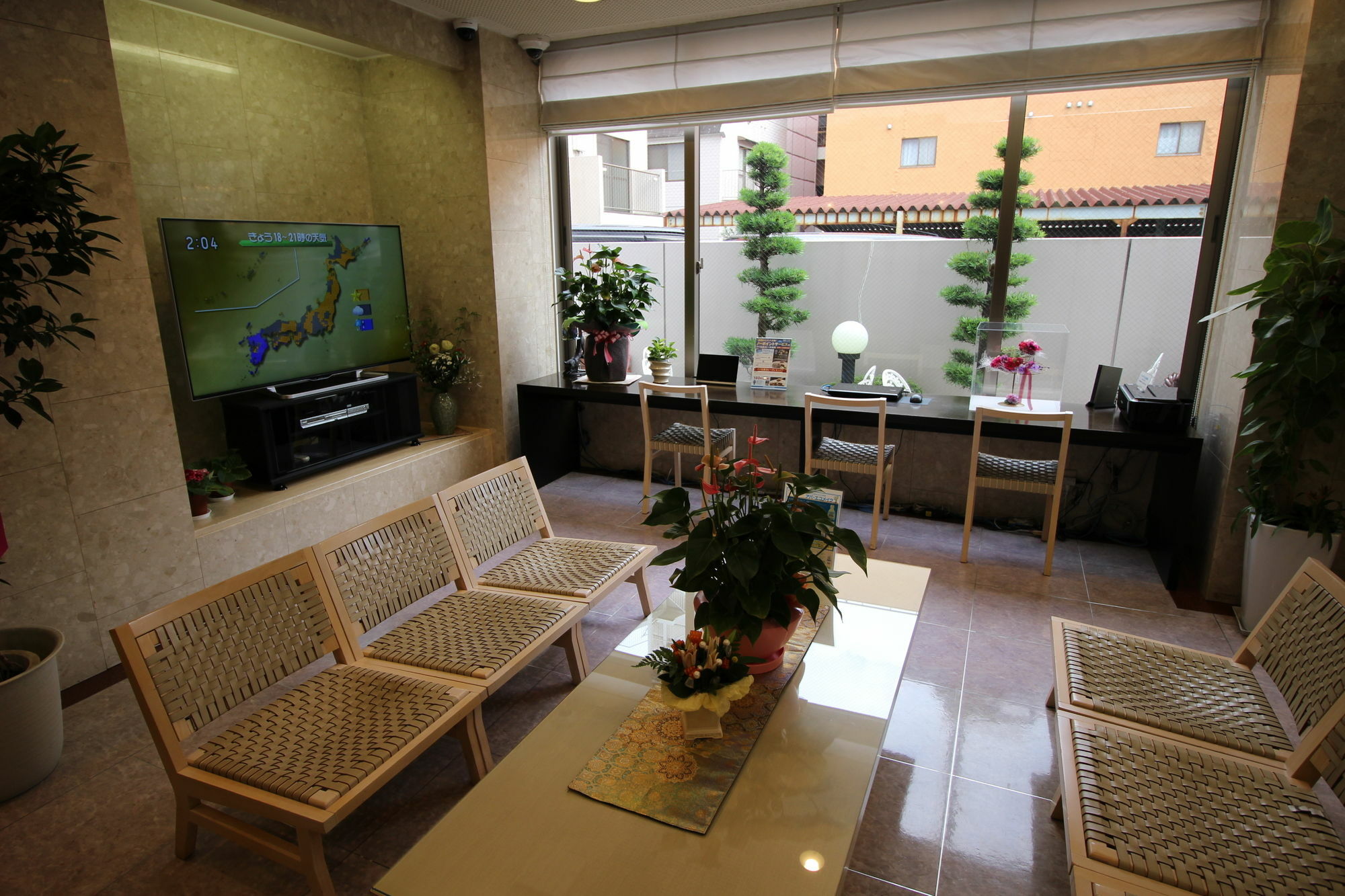Apa Hotel Tokushima Ekimae Buitenkant foto